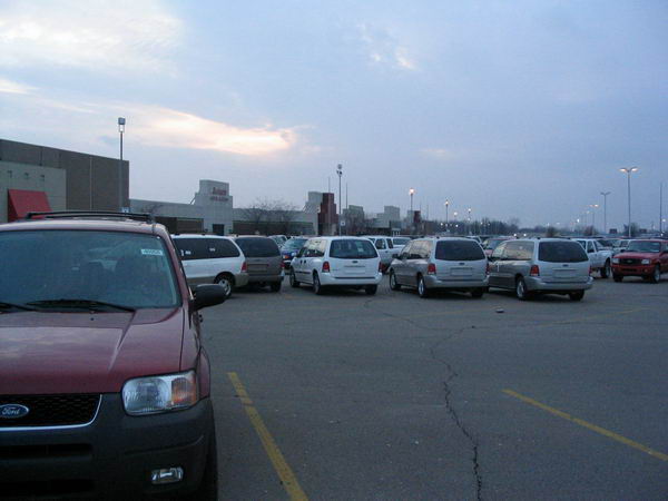 Wonderland Mall (Wonderland Shopping Center) - 2004 Photo (newer photo)